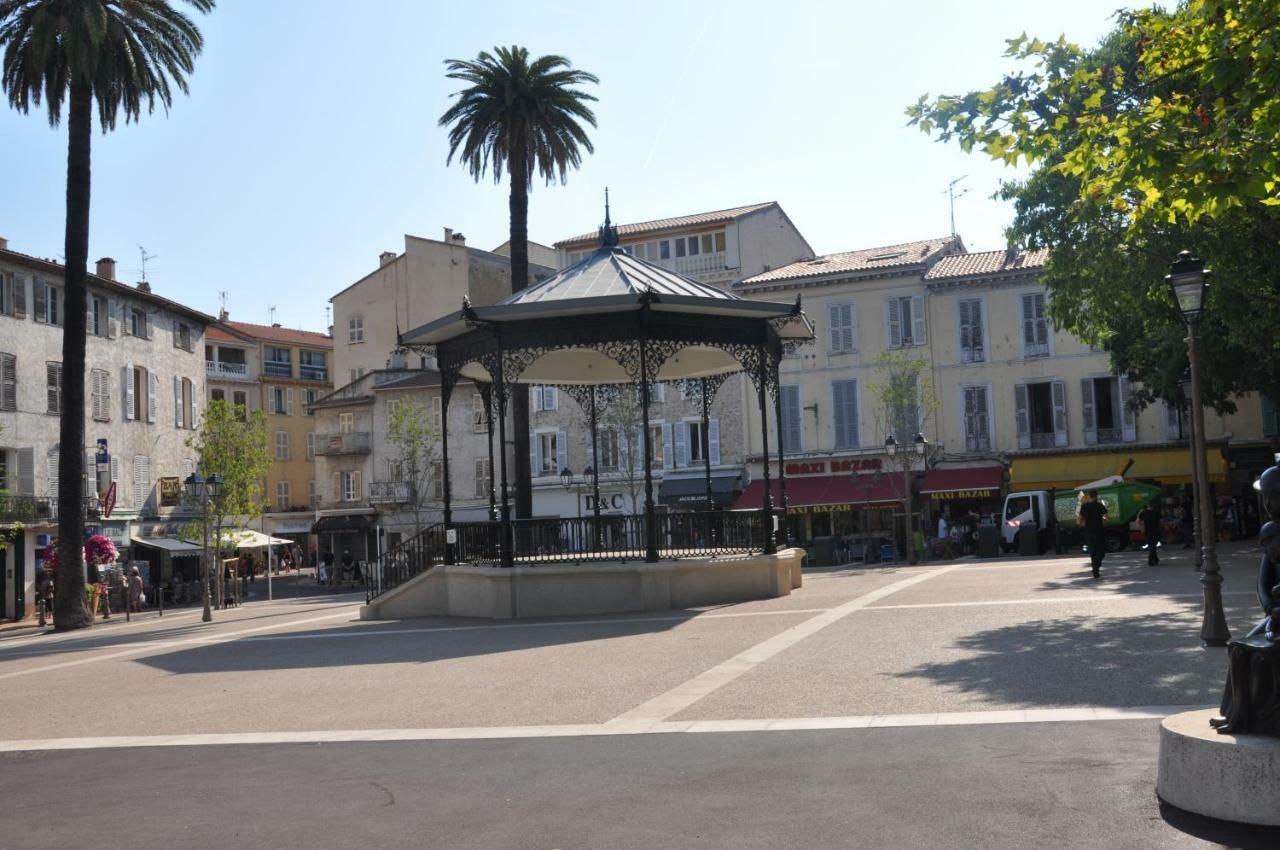 Superbe Appartement Loft Vieil Antibes Bagian luar foto